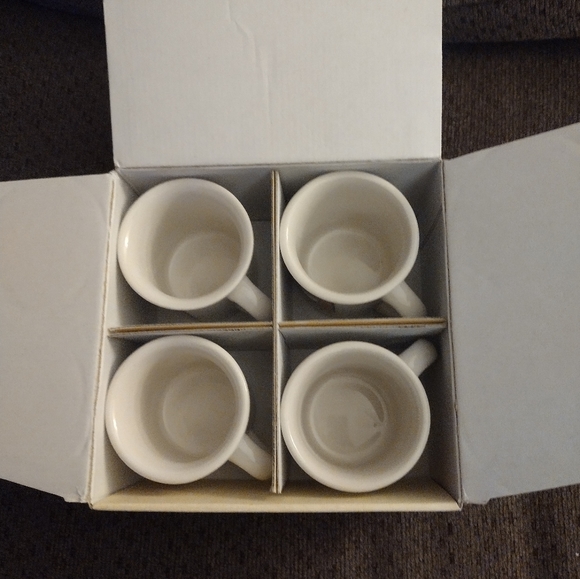 Nwt Set Of (4) Collectible Coffee Mugs - Picture 3 of 4